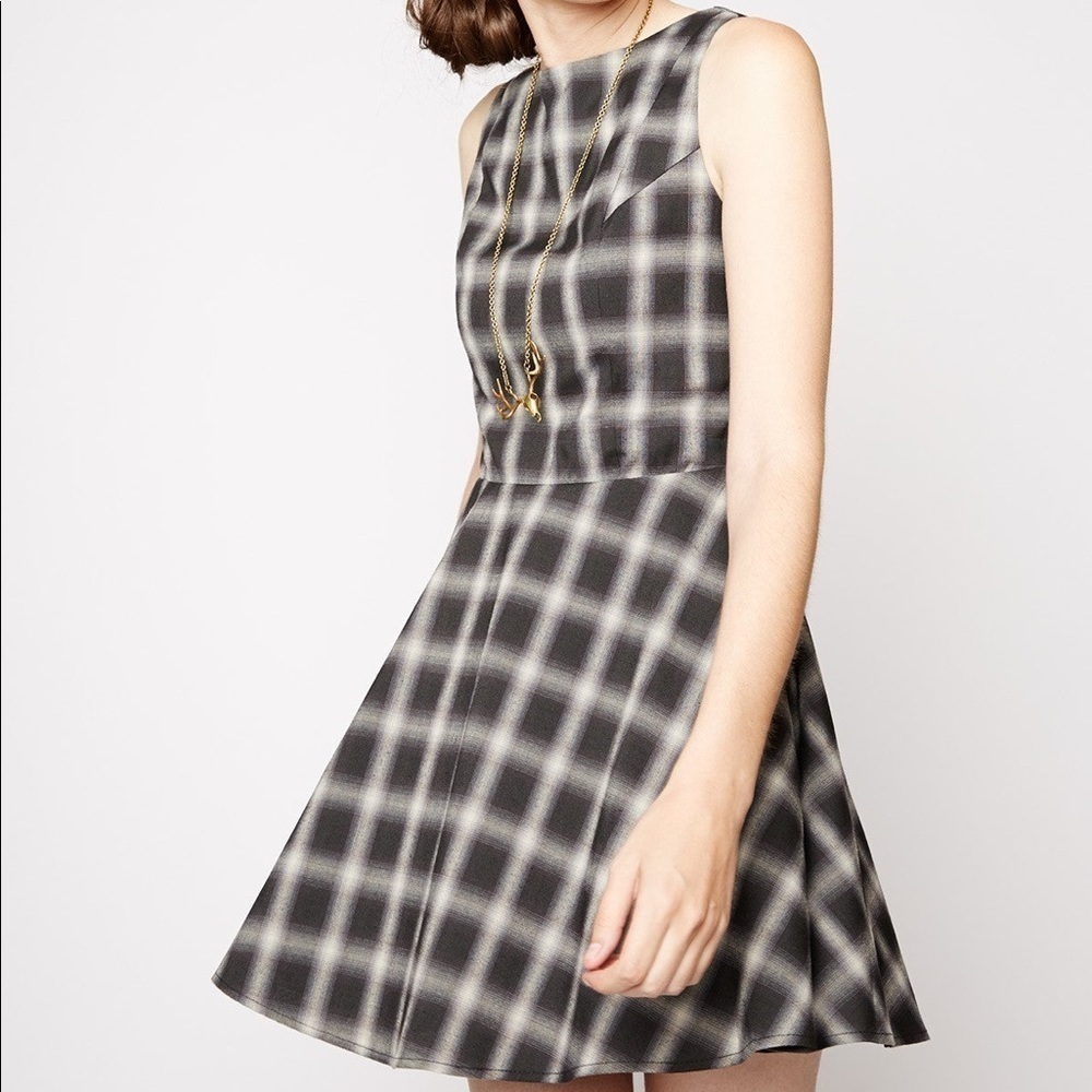 Line & Dot Black White Plaid Open Back Skater Dress XS Sleeveless Fit‎ Flare